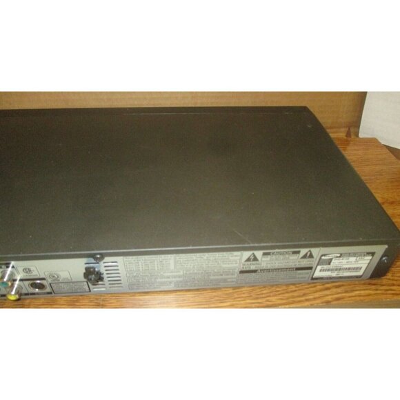 Samsung DVD-R150 DVD Recorder (RAM-RW-R) (well tested) (no remote) - Picture 7 of 9